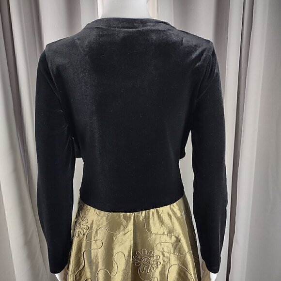 Amy's Closet Young Adult Black Gold Velvet Top, Faux Sweater Satin Dress Size 16 - Picture 4 of 10
